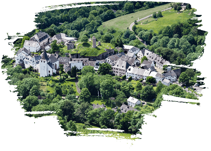 Erleben Sie in der Zehntscheune und im Nordtor Kronenburg kulinarische Vielfalt, kulturelle Veranstaltungen und eine malerische Umgebung.